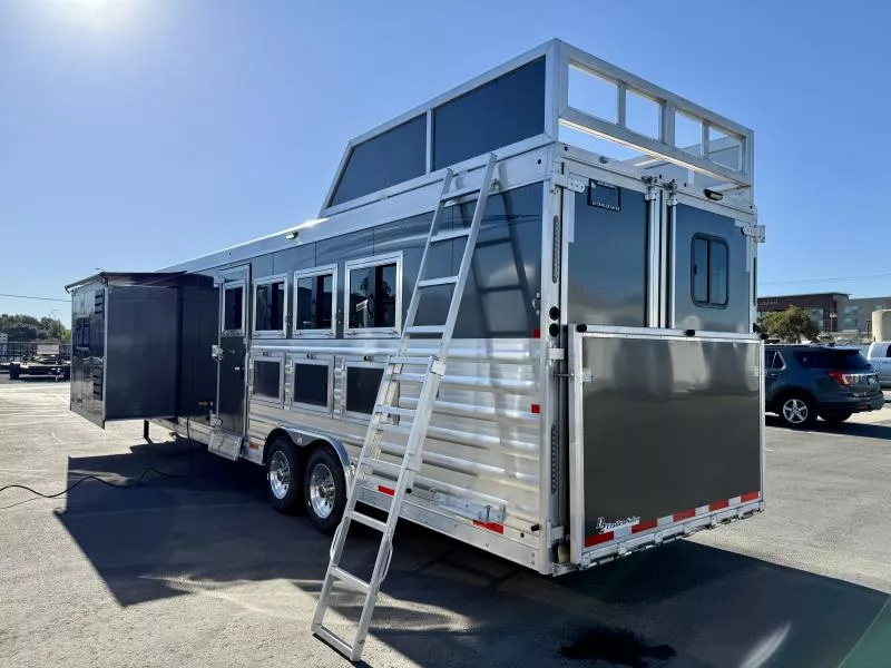 new Horse Trailers Merhow Trailers  for sale, in Galt, CA Thumbnail 33