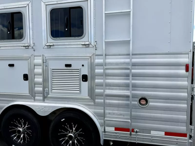 used Horse Trailers Exiss Trailers  for sale, in Galt, CA Thumbnail 32