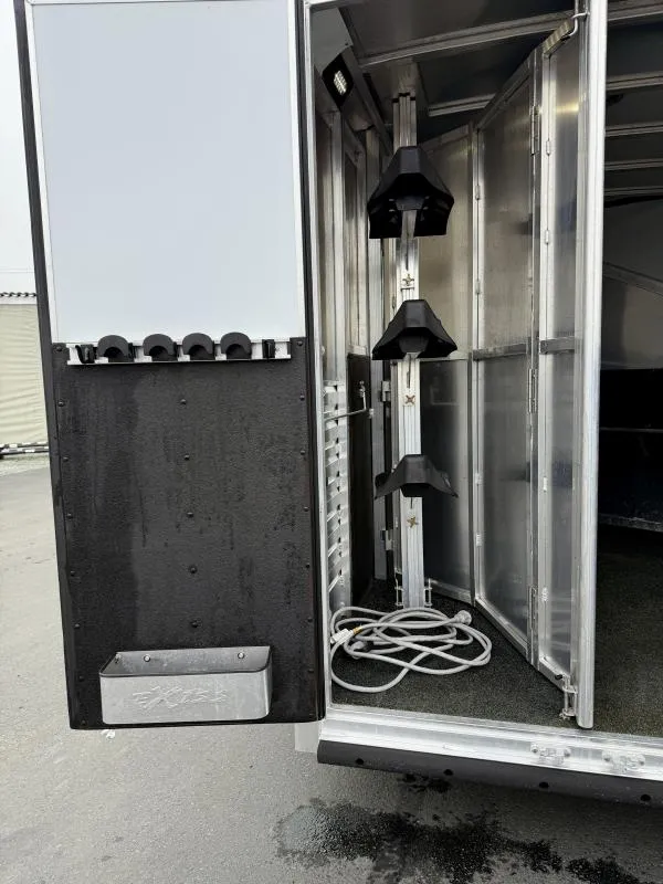 used Horse Trailers Exiss Trailers  for sale, in Galt, CA Thumbnail 21