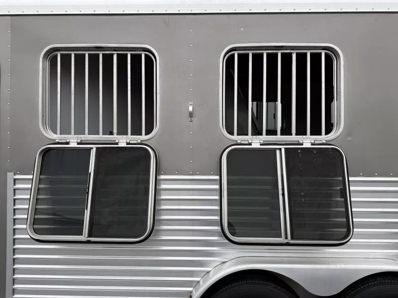 used Horse Trailers Featherlite  for sale, in Galt, CA Thumbnail 6