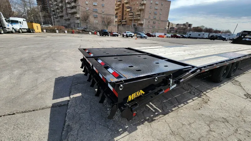 used Equipment / Flatbed Trailers Big Tex Trailers  for sale, in Brooklyn, NY Thumbnail 2
