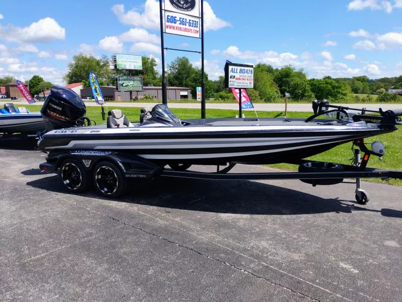 2019 Skeeter FX 21 Limited Edition Bass Boat RfFPai8rhz49