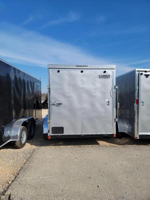 new Cargo (Enclosed) Trailers Look Trailers  for sale, in Buda, TX Thumbnail 6