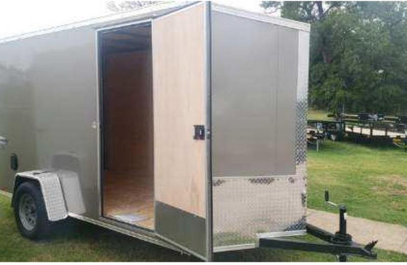 new Cargo (Enclosed) Trailers Look Trailers  for sale, in Fort Worth, TX Thumbnail 6