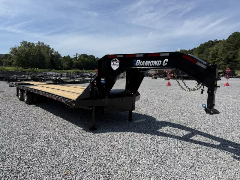 2026 Diamond C Trailers FMAX212 32ft 25K Hydraulic Dove Gooseneck Equipment Trailer