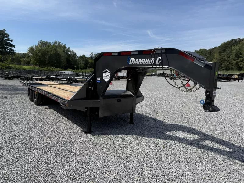 2025 Diamond C Trailers FMAX212 30ft 25K Hydraulic Dove Gooseneck Equipment Trailer