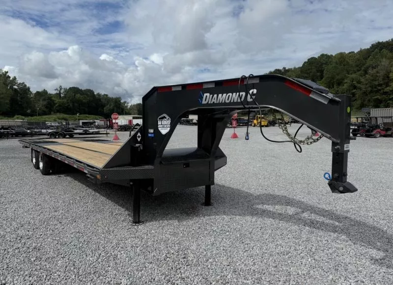 2025 Diamond C Trailers FMAX212 32ft 25K Hydraulic Dove Gooseneck Equipment Trailer