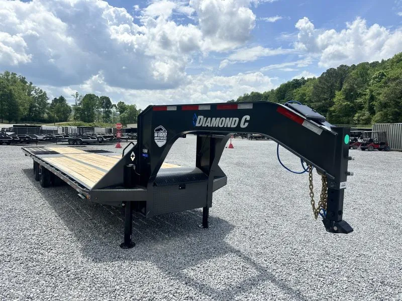 2026 Diamond C Trailers FMAX212 32ft 25K Hydraulic Dove Gooseneck Equipment Trailer