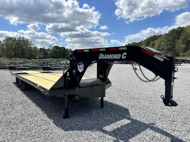 2026 Diamond C Trailers FMAX212 32ft 25K Hydraulic Dove Pacesetter Edition Gooseneck Equipment Trailer