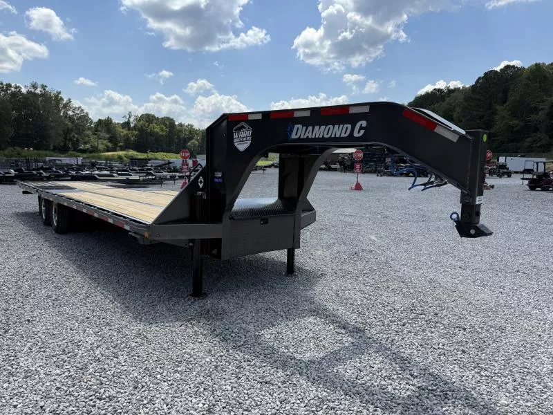 2026 Diamond C Trailers FMAX210 32ft 25K Hydraulic Dove Gooseneck Equipment Trailer