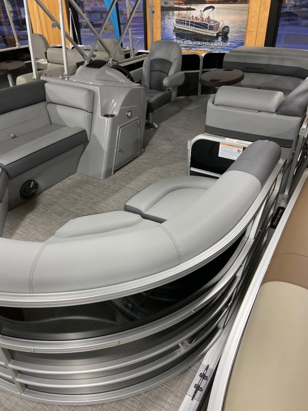 2021 Berkshire 20CL CTS25 Pontoon Boat 2021 Berkshire 20CL CTS25 Pontoon Boat