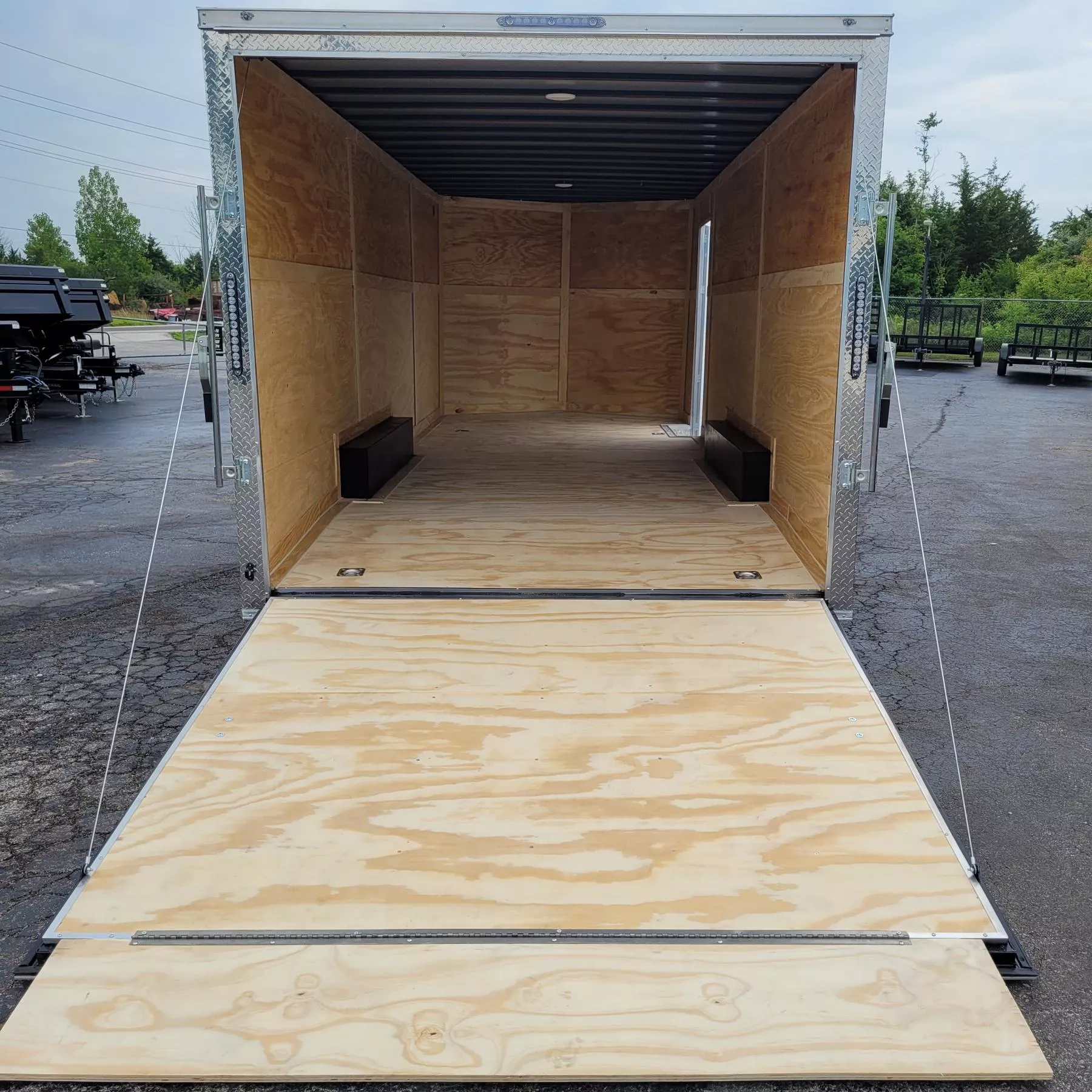 new Cargo (Enclosed) Trailers Diamond Cargo  for sale, in Union, MO Thumbnail 10