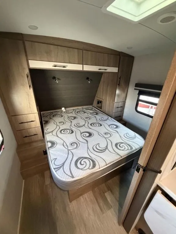 2023 Grand Design RV imagine 2400bh