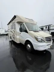 used Other Trailers Thor Motor Coach  for sale, in Sublimity, OR Thumbnail 2