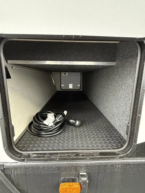 2026 Outdoors RV Manufacturing black stone 260kvs