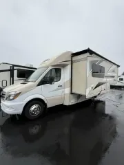 used Other Trailers Thor Motor Coach  for sale, in Sublimity, OR Thumbnail 3