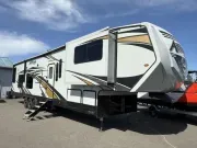 2019 Eclipse Attitude Wide Body 4028DGF 