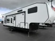 2027 Genesis Supreme RV Genesis Fifth Wheel G32CRSB 