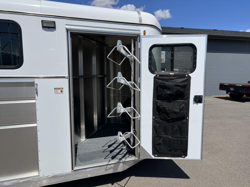 2023 Maverick Trailers 4 Horse MAVLITE Delux Horse Trailer