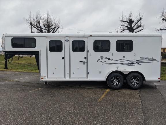 2020 Homesteader 3 Horse Slant Gooseneck Trailer 2020 Homesteader 3 Horse Slant Gooseneck Trailer