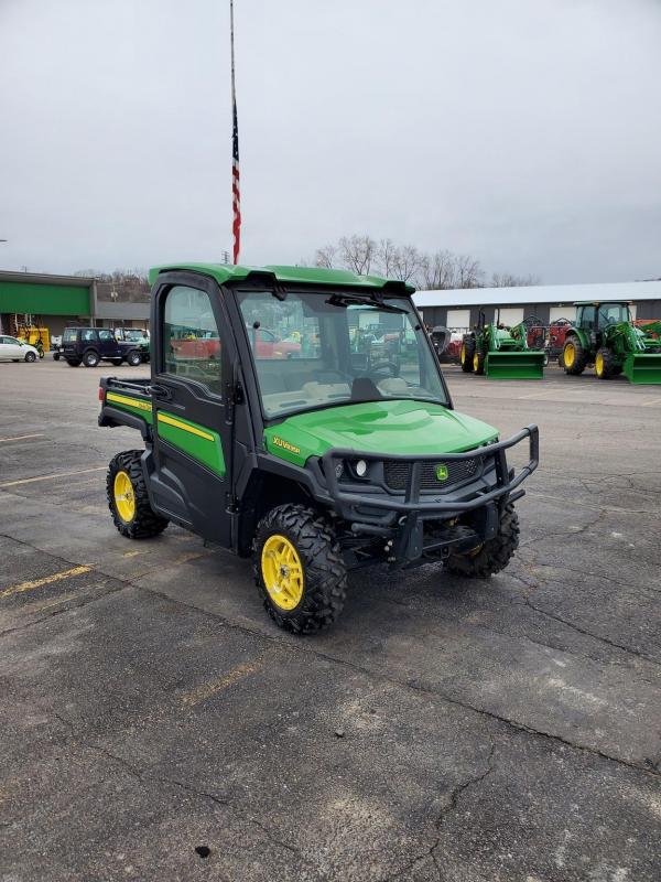 2021 John Deere XUV835R Utility Side-by-Side 2021 John Deere XUV835R Utility Side-by-Side