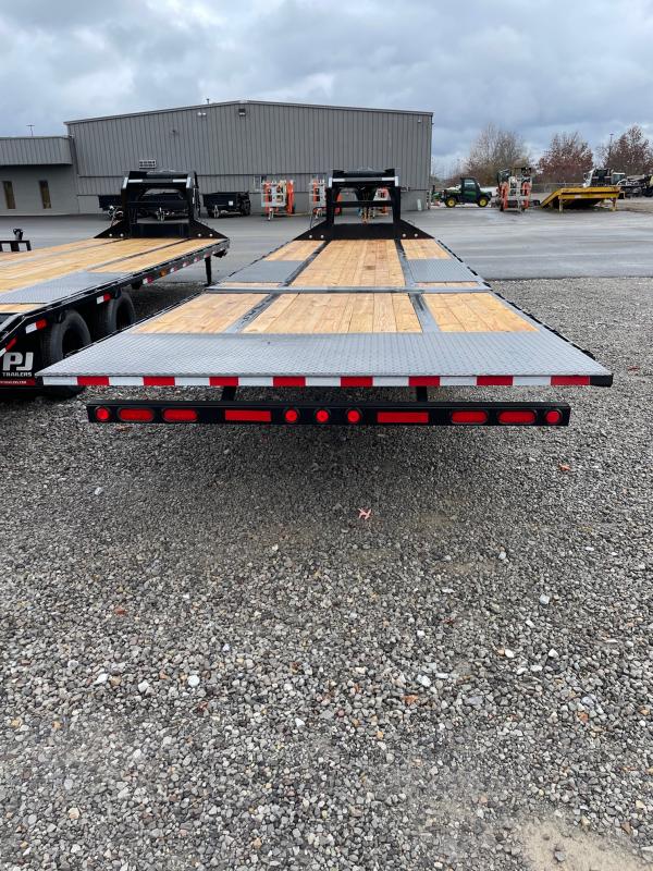 2023 PJ Trailers LY302 30' LOW PRO W/ HYDRAULIC DOVE Gooseneck Bodies