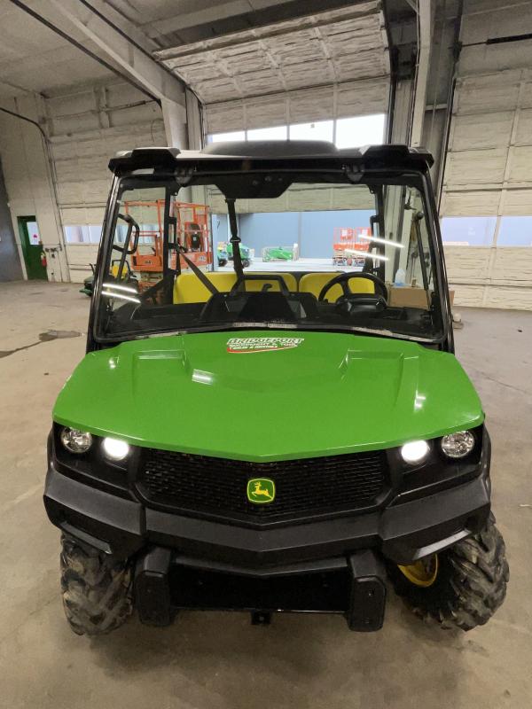 2018 John Deere XUV835M Gator 2018 John Deere XUV835M Gator
