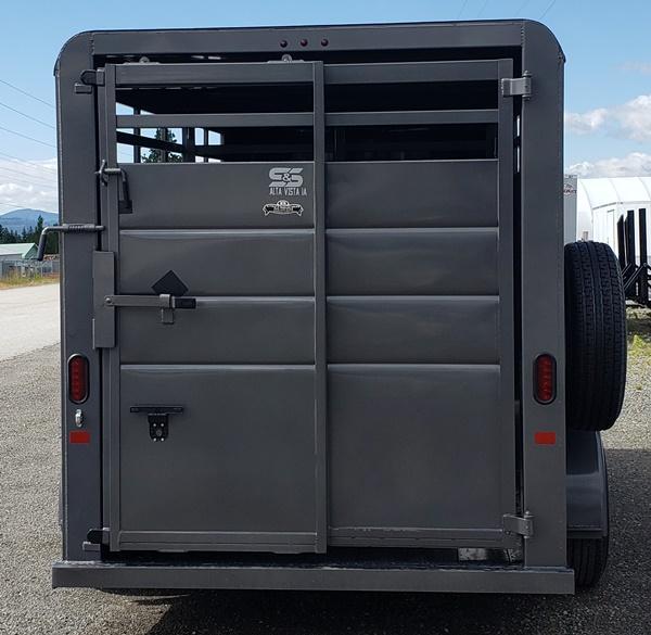 2020 S&S Manufacturing LIVESTOCK 6X6'6"X16 Livestock Trailer 2020 S&S Manufacturing LIVESTOCK 6X6'6"X16 Livestock Trailer