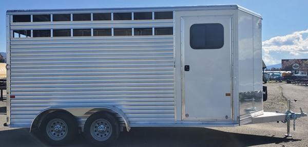 2022 Frontier Colt/3 horse Livestock Trailer 2022 Frontier Colt/3 horse Livestock Trailer