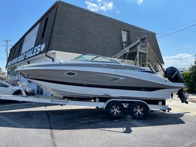 2023 Crownline E235 XS 2023 Crownline E235 XS
