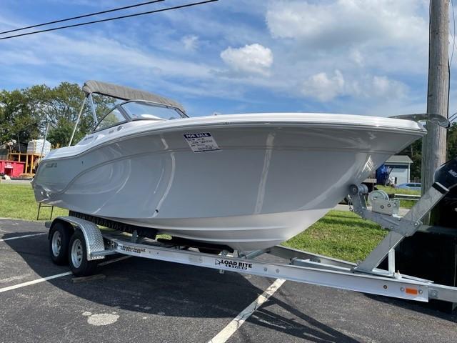 2022 Sea Fox 226 Traveler 2022 Sea Fox 226 Traveler