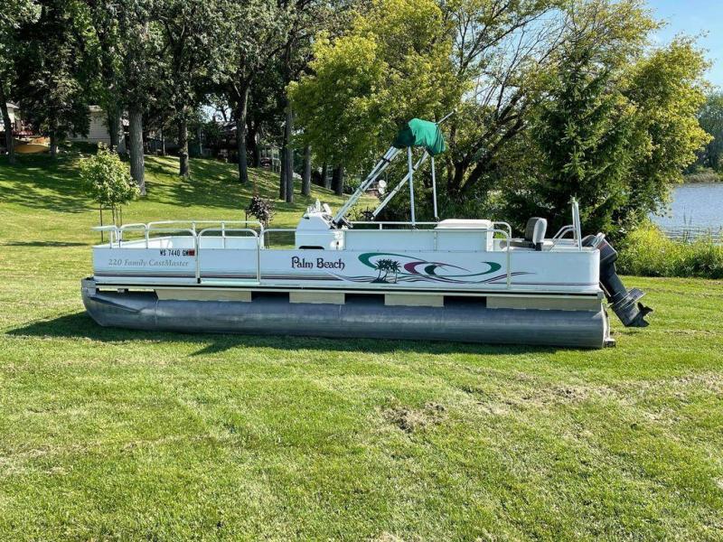 2003 Palm Beach Family Cast Master 220, Boats for Sale in Juneau, WI, Boat Parts, Boat Maintenance & Repair Services