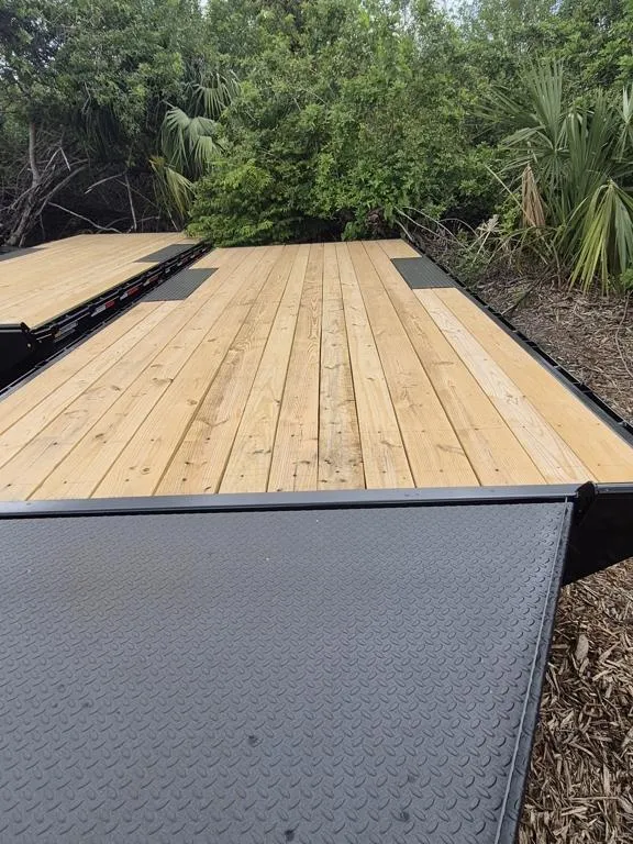 new Equipment / Flatbed Trailers Diamond C Trailers  for sale, in Tampa, FL Thumbnail 2