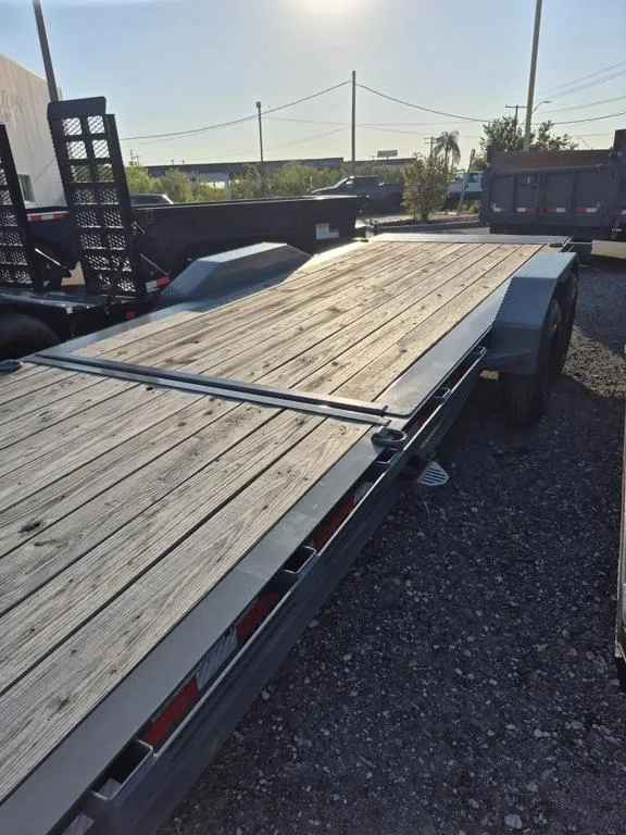 2025 Diamond C Trailer MFG. 22X80 HDT208