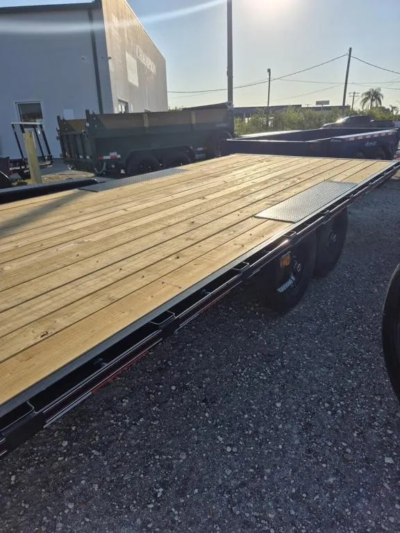 2026 Diamond C Trailer MFG. DEC207 20X102 STR SIR