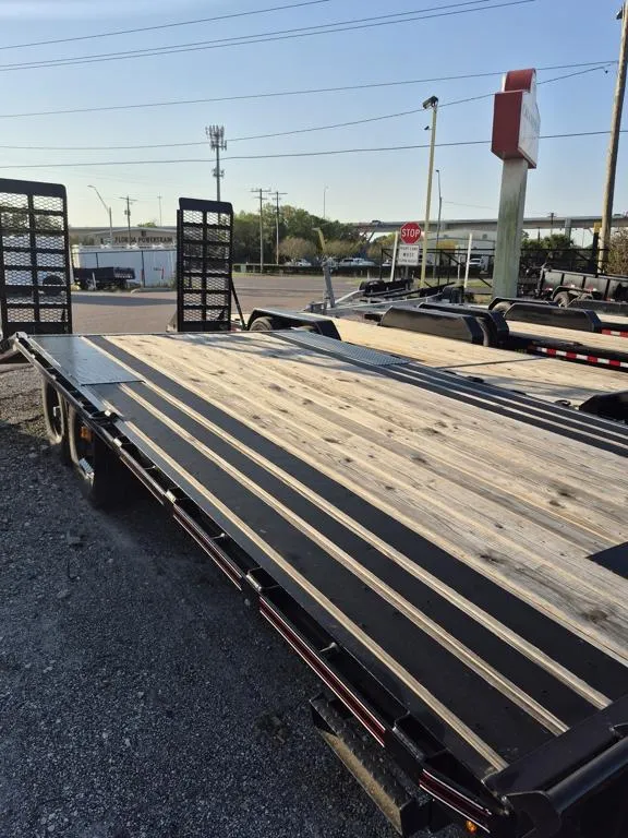2025 Diamond C Trailer MFG. DEC207-102X20 EQUIP OPTIONS