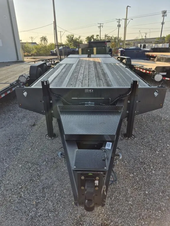 new Equipment / Flatbed Trailers Diamond C Trailers  for sale, in Tampa, FL Thumbnail 2