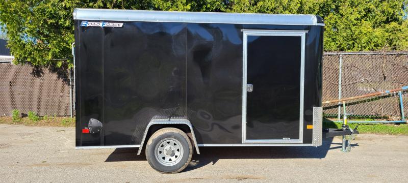 2022 Wells Cargo RF612S2 Deluxe Cargo / Enclosed Trailer 2022 Wells Cargo RF612S2 Deluxe Cargo / Enclosed Trailer