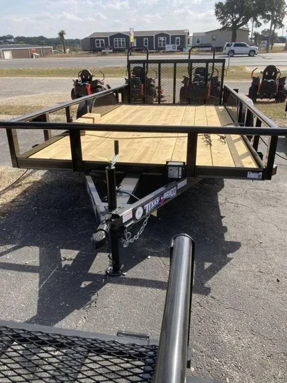 2025 Texas Bragg 83"X16' Flatbed Utility Trailer 