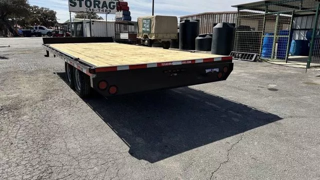 new Equipment / Flatbed Trailers Texas Bragg Trailers  for sale, in Bandera, TX Thumbnail 2