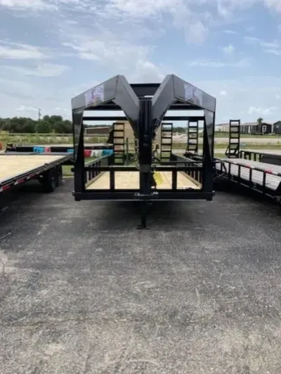 2026 Texas Bragg 83X20 GOOSENECK FLATBED UTILITY TRAILER