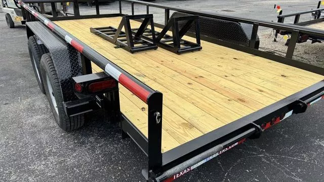 new Equipment / Flatbed Trailers Texas Bragg Trailers  for sale, in Bandera, TX Thumbnail 3