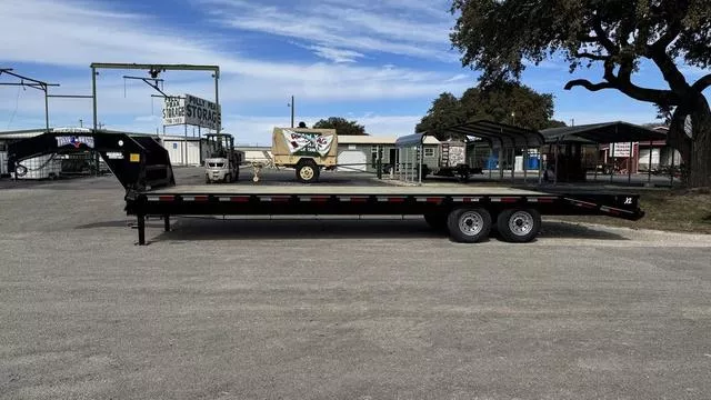 2025 Texas Bragg 102X24+5 Deckover Gooseneck 