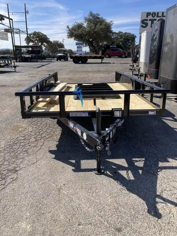 2025 Texas Bragg 83"X14' Flatbed Trailer 