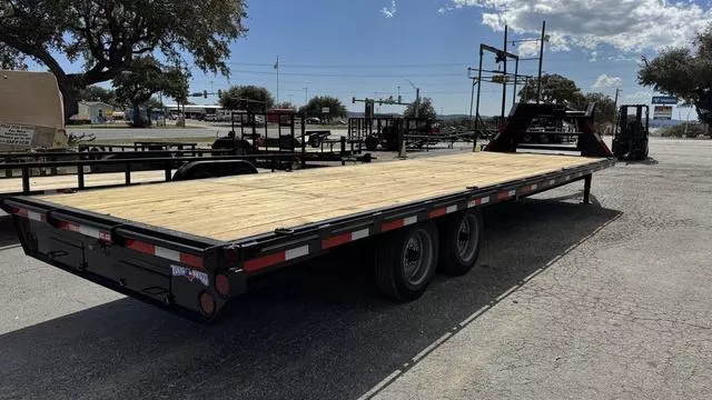 new Equipment / Flatbed Trailers Texas Bragg Trailers  for sale, in Bandera, TX Thumbnail 4