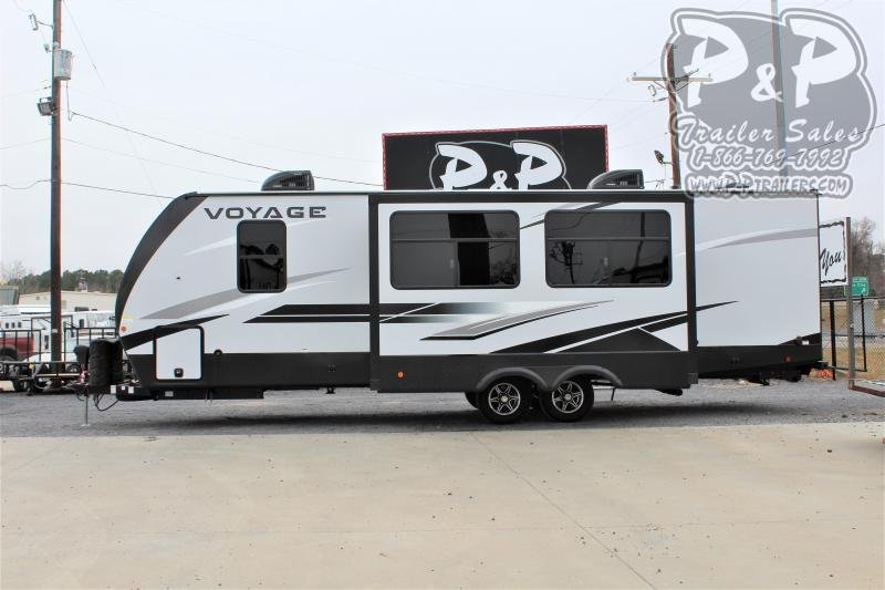 2021 Winnebago Voyage 3033BH 33 ft Travel Trailer RV 2021 Winnebago Voyage 3033BH 33 ft Travel Trailer RV