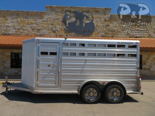 2014 Platinum Coach 14' STK 3 Horse Slant Load Trailer 2014 Platinum Coach 14' STK 3 Horse Slant Load Trailer