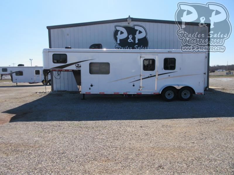2020 Bison Trailers Trail Hand 7209TH 2 Horse Slant Load Trailer 9 LQ 2020 Bison Trailers Trail Hand 7209TH 2 Horse Slant Load Trailer 9 LQ