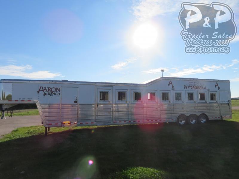 2014 Bloomer 9H Trainer PC Load 9 Horse Slant Load Trailer w/ Ramps 2014 Bloomer 9H Trainer PC Load 9 Horse Slant Load Trailer w/ Ramps