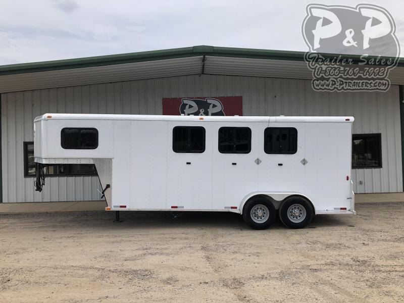 2015 Trailers USA Inc. 3H 6904 3 Horse Slant Load Trailer LQ 2015 Trailers USA Inc. 3H 6904 3 Horse Slant Load Trailer LQ